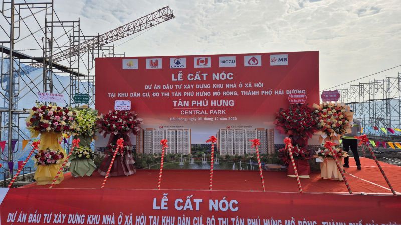 LỄ CẤT NÓC DỰ ÁN CHUNG CƯ NHÀ Ở XÃ HỘI TÂN PHÚ HƯNG CENTRAL PARK